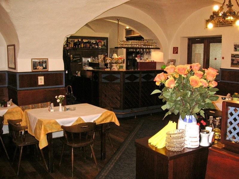 Gasthof Ludl Groß-Enzersdorf Екстериор снимка
